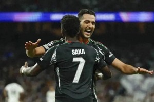 阿森纳2-1胜皇马晋级四强！新中锋12场9球，1.89米空霸淘汰皇家